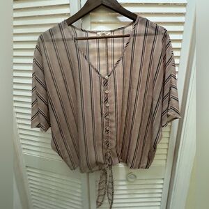 Medium striped blouse with buttons and tie front